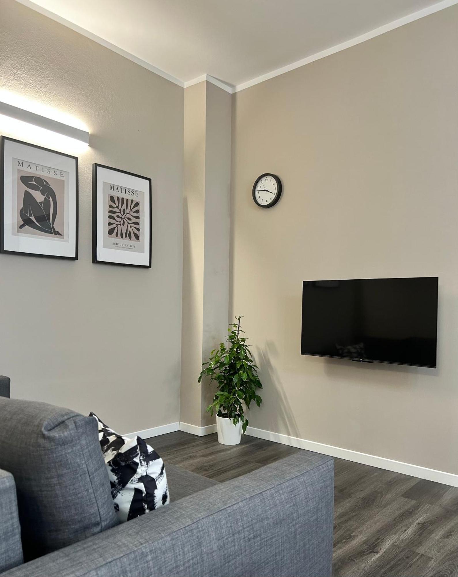 Tezone Seven Apartments Verona Eksteriør bilde