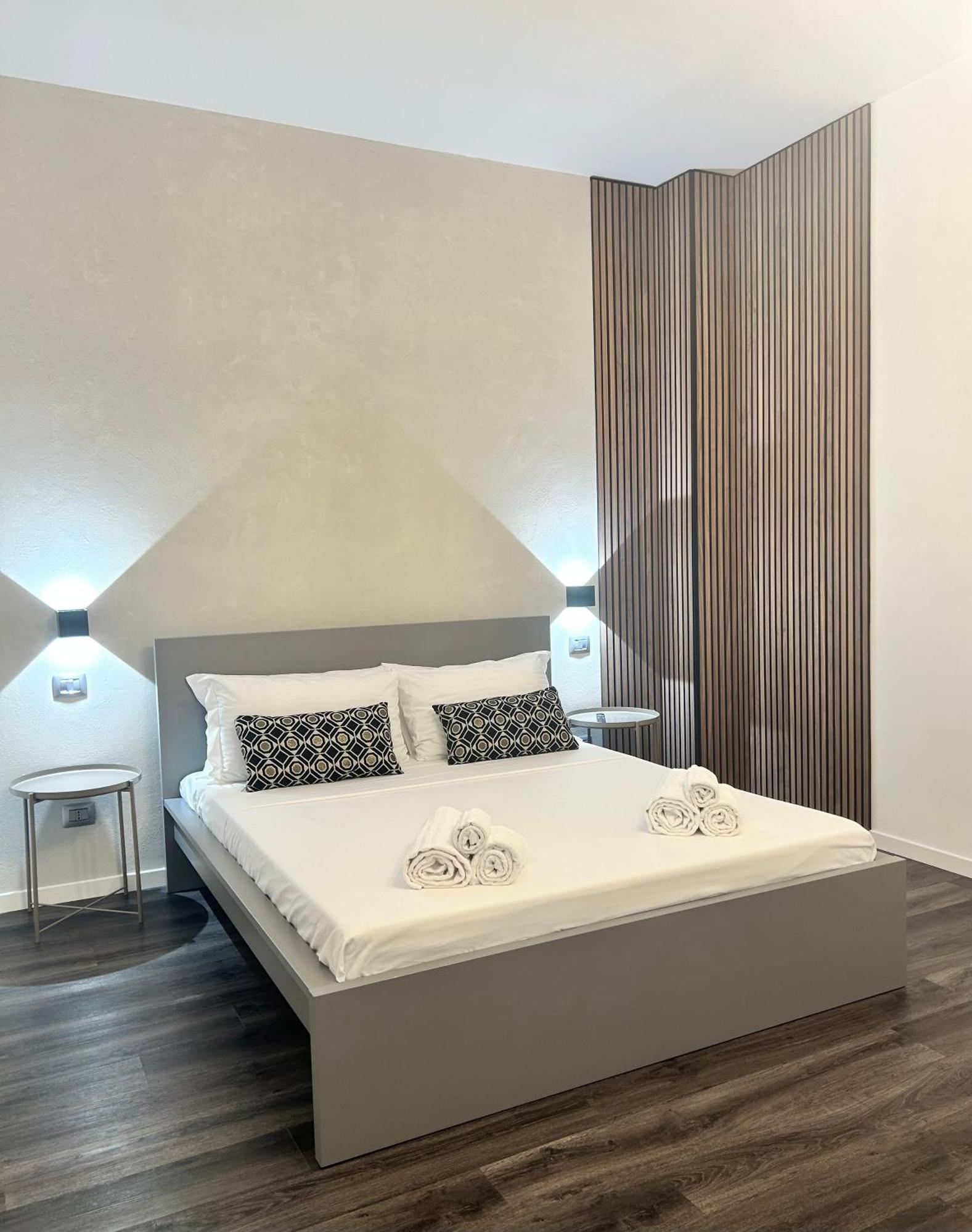 Tezone Seven Apartments Verona Eksteriør bilde
